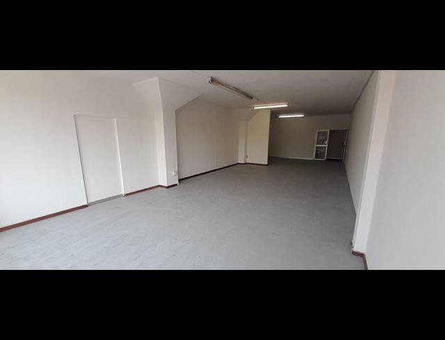 131M² OFFICE TO LET IN GREYVILLE